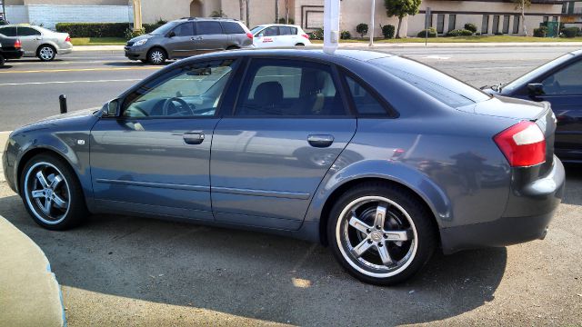 Audi A4 EXT CAB Sedan