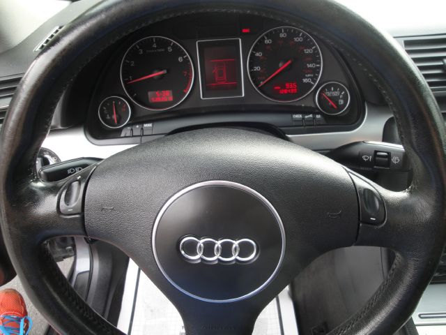 Audi A4 2002 photo 11