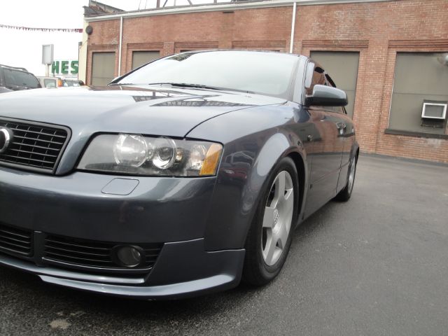 Audi A4 2002 photo 3