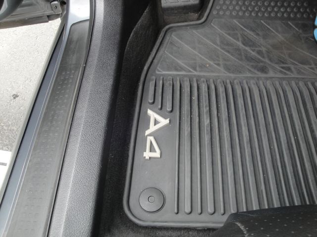 Audi A4 2002 photo 6