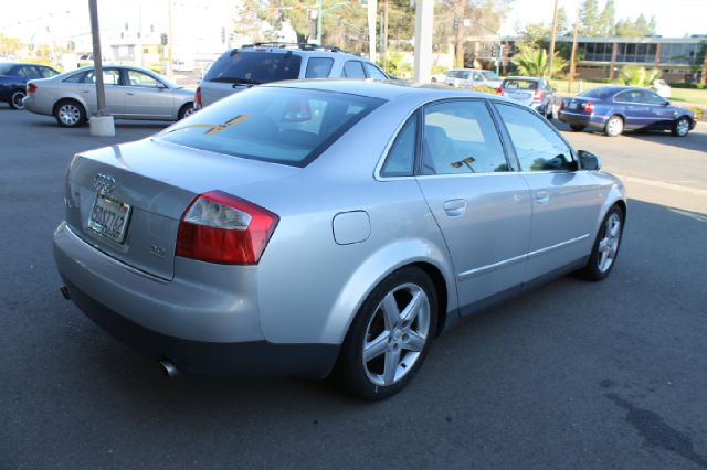 Audi A4 CREW CAB 4X4 Lswow 1495 Sedan