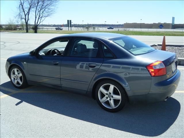 Audi A4 2002 photo 4