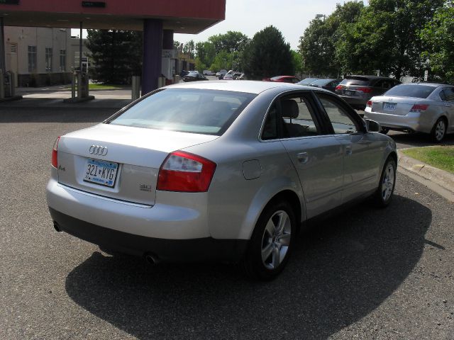 Audi A4 2002 photo 1