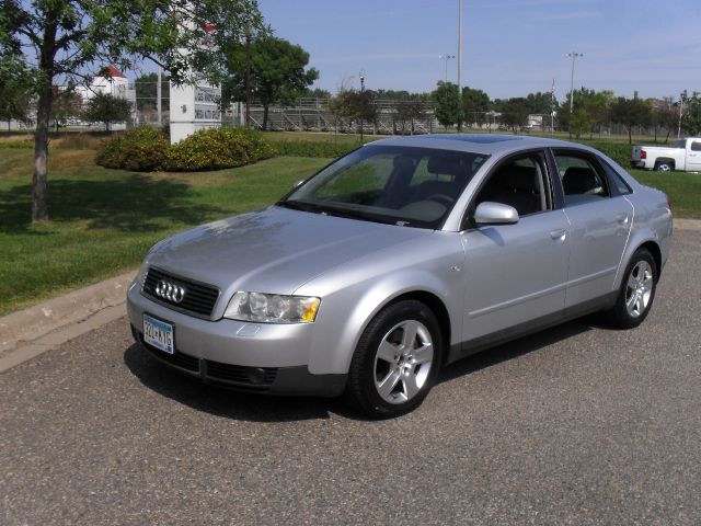 Audi A4 2002 photo 3