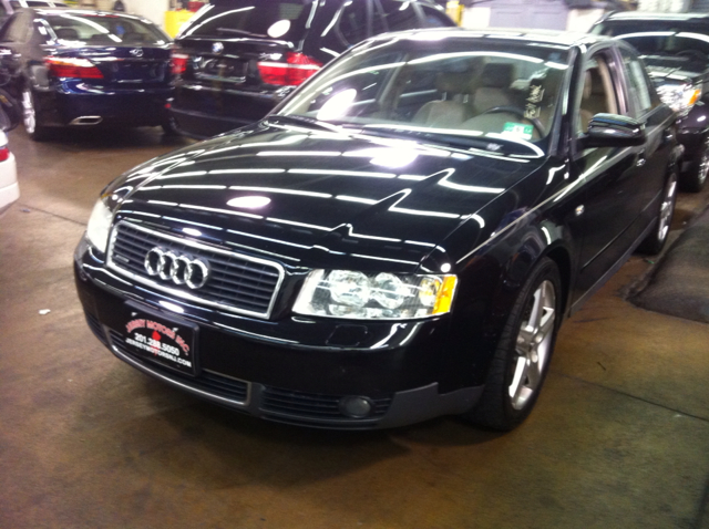 Audi A4 2002 photo 2