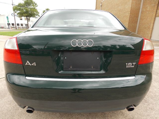 Audi A4 2003 photo 4