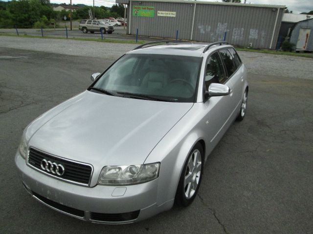 Audi A4 2003 photo 10