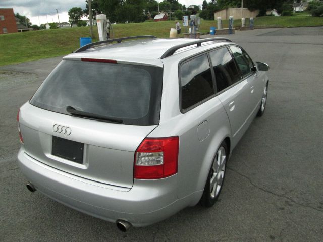 Audi A4 2003 photo 3