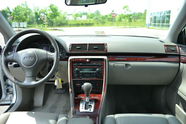 Audi A4 2003 photo 10