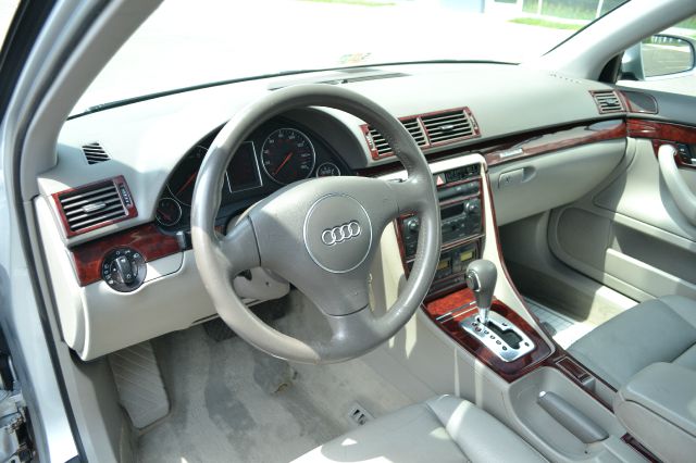 Audi A4 2003 photo 16