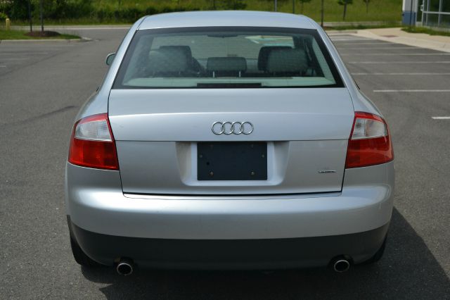 Audi A4 2003 photo 24