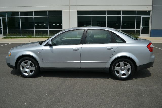 Audi A4 2003 photo 25