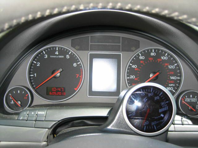 Audi A4 2003 photo 2