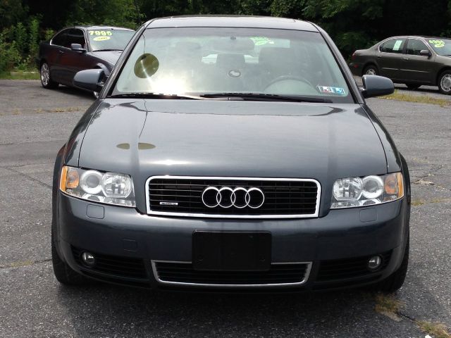 Audi A4 2003 photo 1