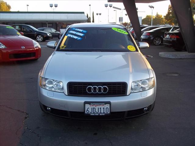 Audi A4 2003 photo 4