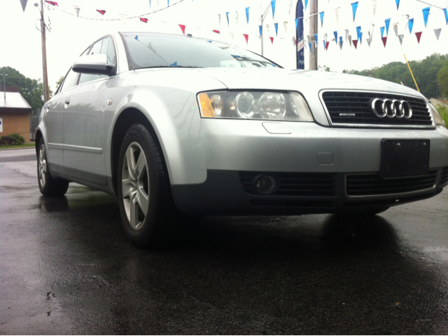 Audi A4 2003 photo 1