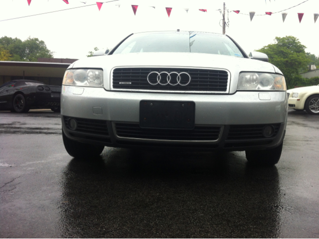 Audi A4 2003 photo 4