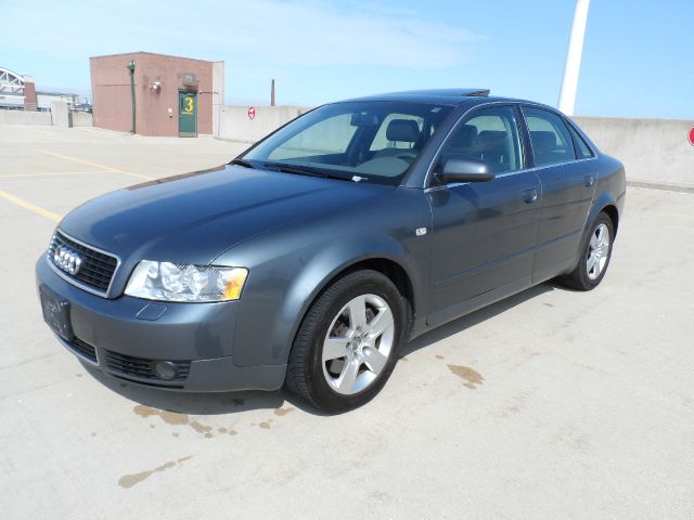 Audi A4 2003 photo 1