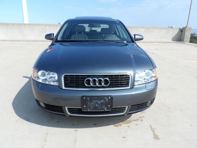 Audi A4 2003 photo 3