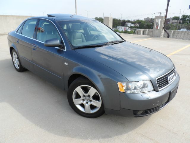 Audi A4 2003 photo 4