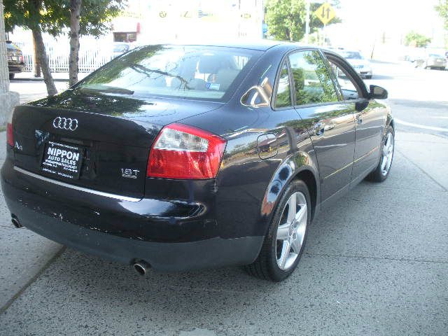 Audi A4 2003 photo 1