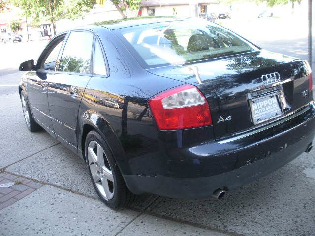 Audi A4 2003 photo 10