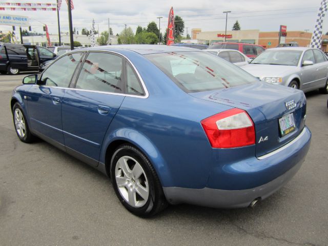 Audi A4 2003 photo 3