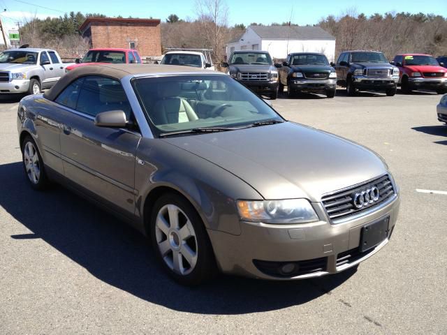 Audi A4 2003 photo 11