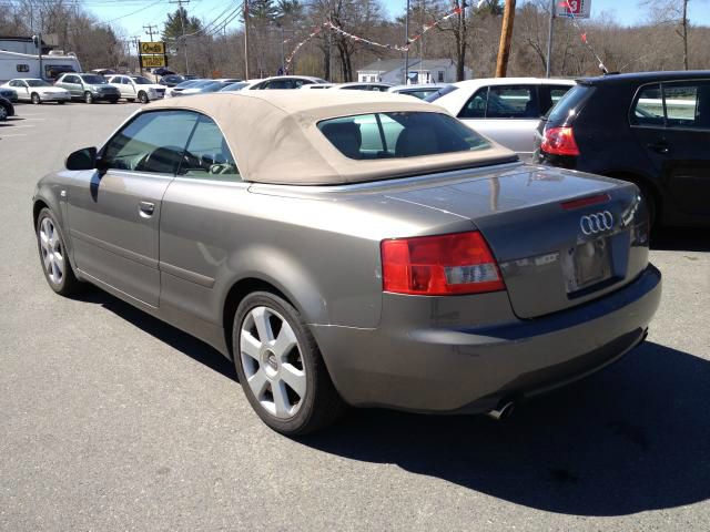 Audi A4 2003 photo 4