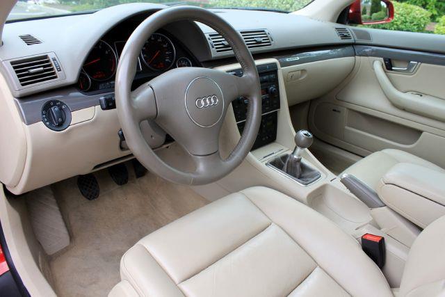 Audi A4 2003 photo 17