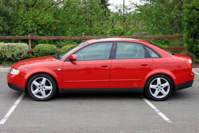 Audi A4 2003 photo 2