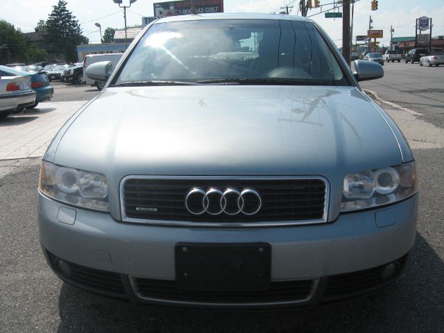 Audi A4 EXT CAB Sedan