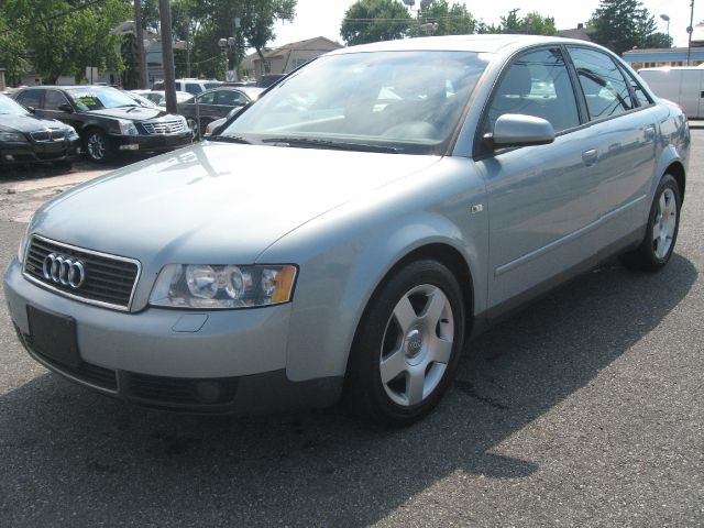 Audi A4 2003 photo 1