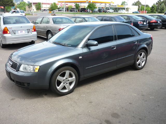 Audi A4 2003 photo 3