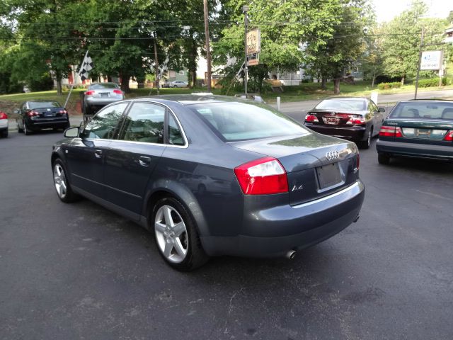 Audi A4 2003 photo 3