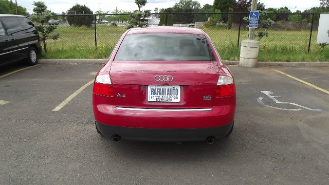 Audi A4 2003 photo 1