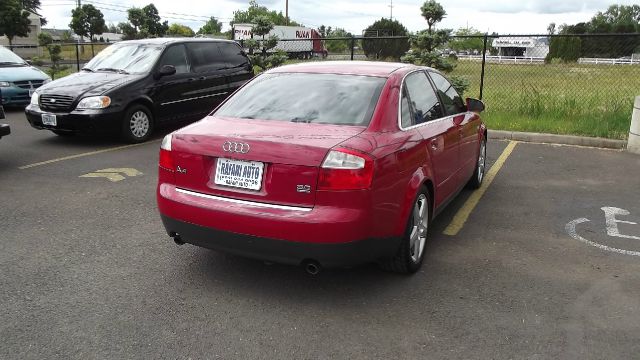 Audi A4 2003 photo 4