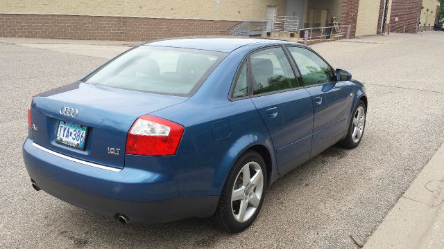 Audi A4 2003 photo 1