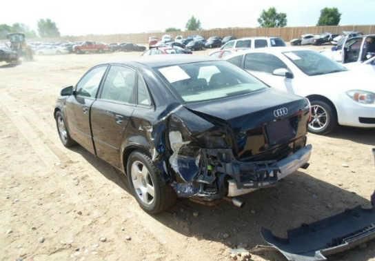 Audi A4 2003 photo 2