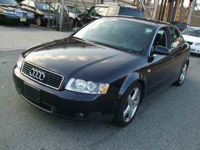 Audi A4 2003 photo 3