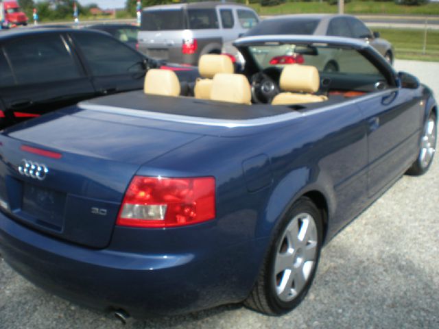 Audi A4 2003 photo 1