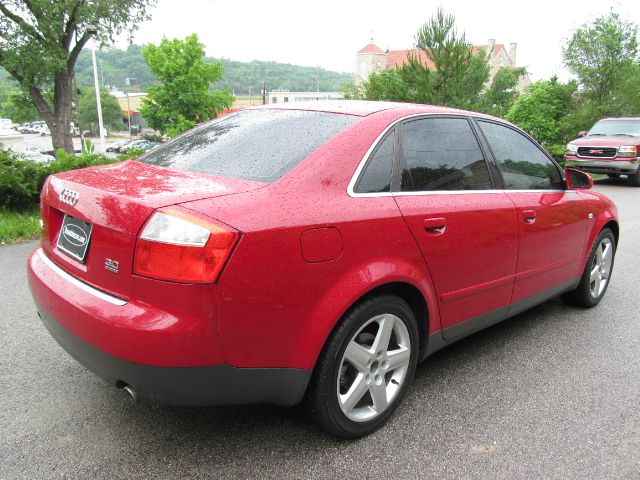 Audi A4 CREW CAB 4X4 Lswow 1495 Sedan