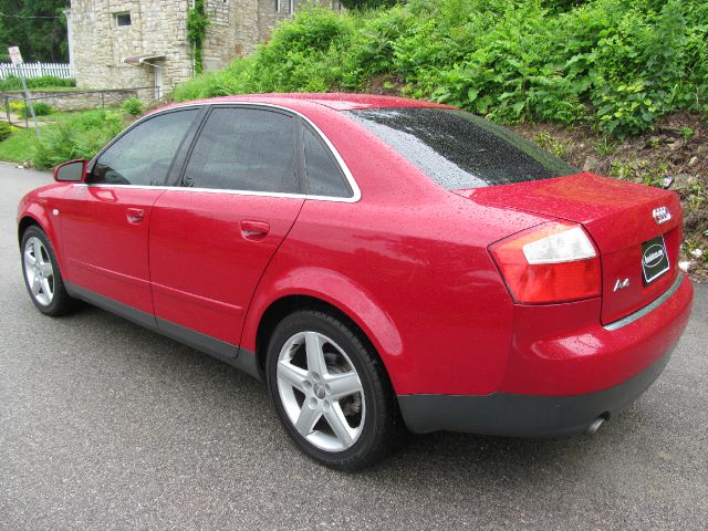 Audi A4 2003 photo 3