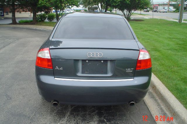 Audi A4 EXT CAB Sedan