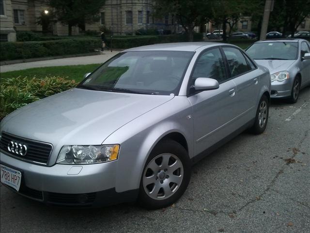 Audi A4 2003 photo 1