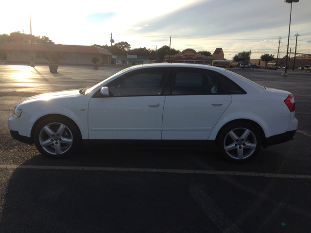 Audi A4 2003 photo 3