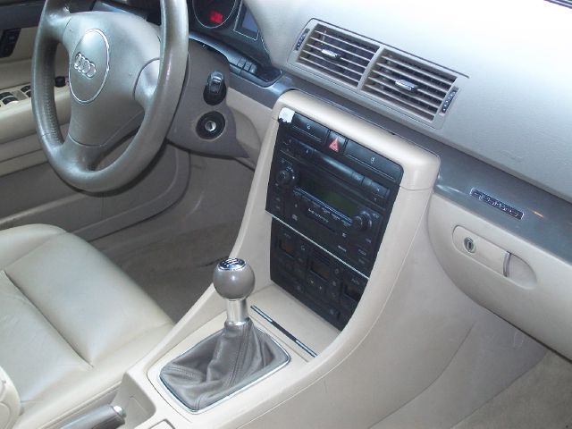 Audi A4 2003 photo 16