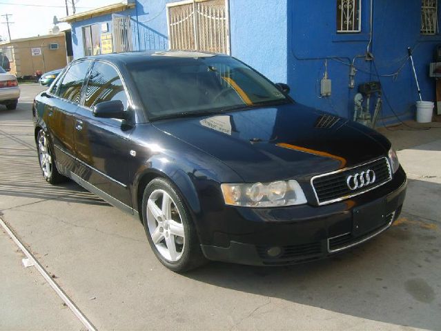 Audi A4 2003 photo 4