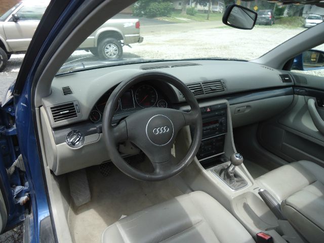 Audi A4 2003 photo 26