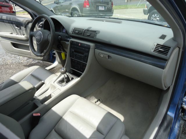 Audi A4 2003 photo 9